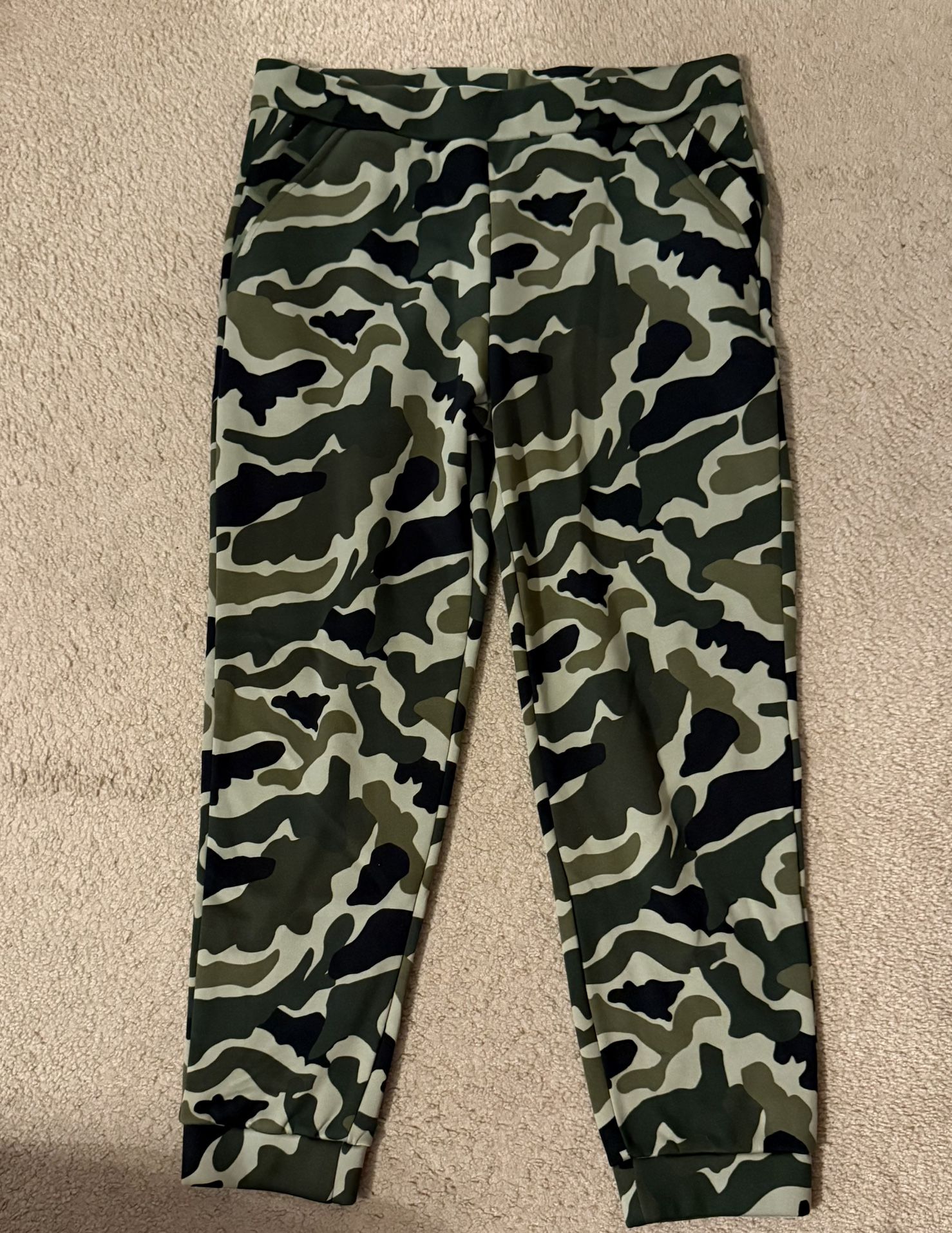 Camo joggers Size 1xL