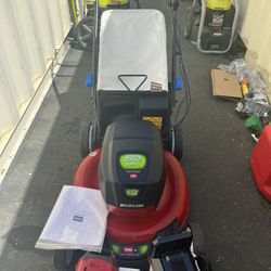 Toro Recycler 21 in. SmartStow 60-Volt Lithium-Ion Brushless Cordless Battery Walk Behind Mower RWD 6.0 Ah w/ Battery&Charger Combo