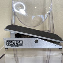 Ernie Ball Volume Pedal (Works / No Cords)
