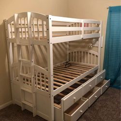 Micah White Finish Twin/Twin Bunk Bed & Trundle
ACME$10 Down Payment And Financing Available