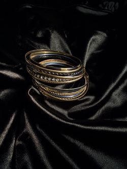 Set Of Bangles