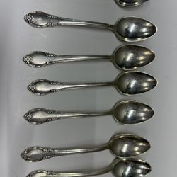 1847 Rogers Bros Remembrance 7 Teaspoons Silverplate Vintage Flatware