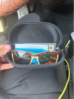 Women’s costas sunglasses