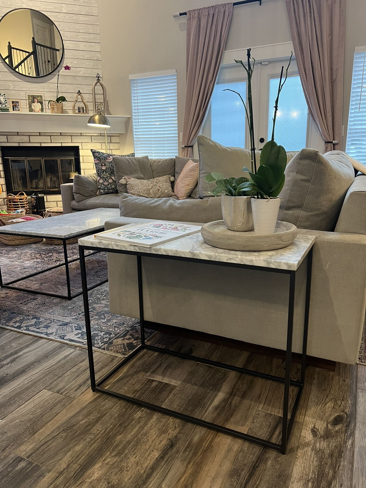 WEST ELM - Streamline Side Table