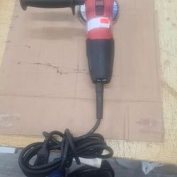 Milwaukee

7 Amp Corded 4-1/2 in. Small Angle Grinder with Sliding Lock-On Switch

