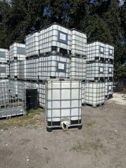 IBC TOTES- 275 Gallon Water Tank 