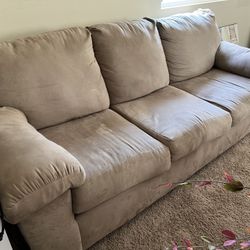 Sofa And Matching Live Seat 