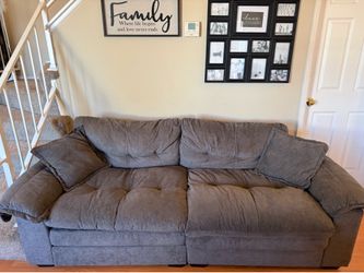Dark gray sofa, super comfortable (2 months of use)