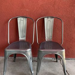 set of 4 stackable metal chairs indoor/outdoor