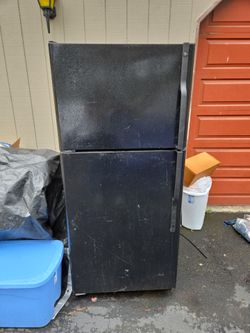 GE Refrigerator