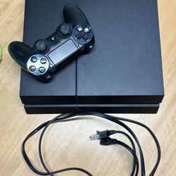 $150 PlayStation 4 500gb console + controller BUNDLE MUST SELL TODAY