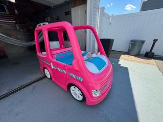 12V Power Wheels Barbie Dream Camper Battery-Powered Ride-On with Music Sounds & 14
