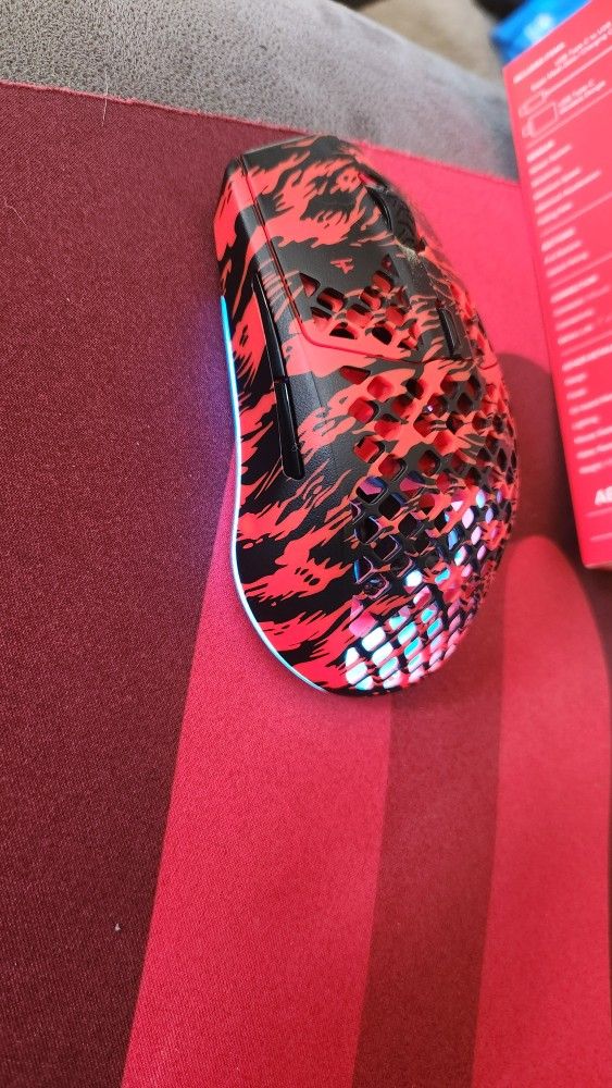 Faze SteelSeries Aerox 3 Super Light
Honeycomb rgb mouse