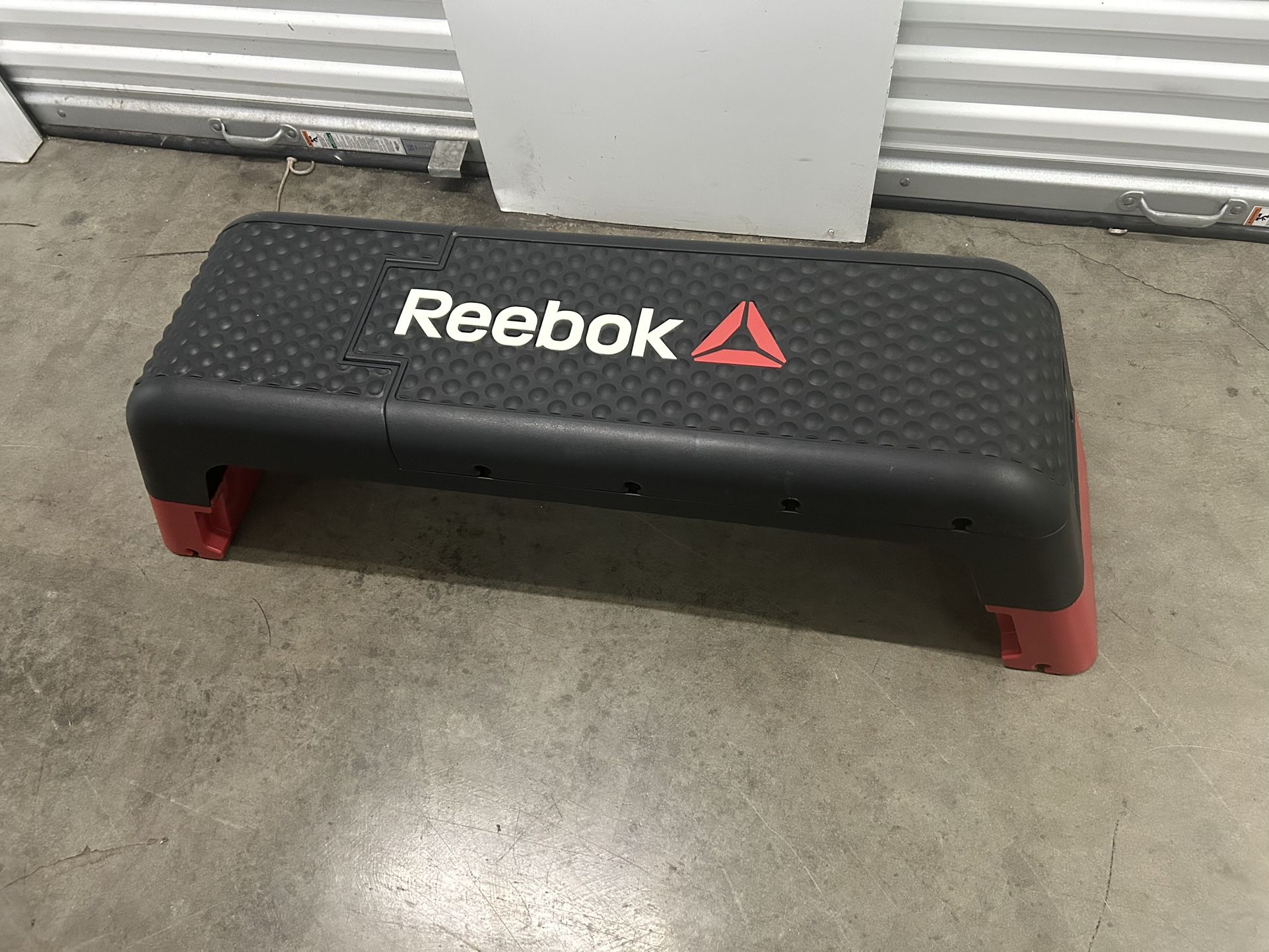 Reebok Deck Weight Bench