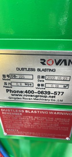 DUSTLESS BLASTING EQUIPMENT