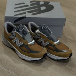 New Balance  Gender Inclusive Made in USA 990v6 Sneaker