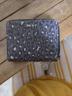 DKNY Wallet