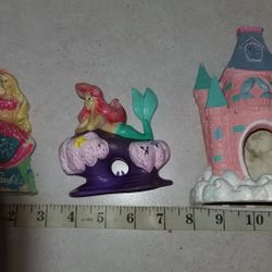 4 Freshwater Tank Ornaments.