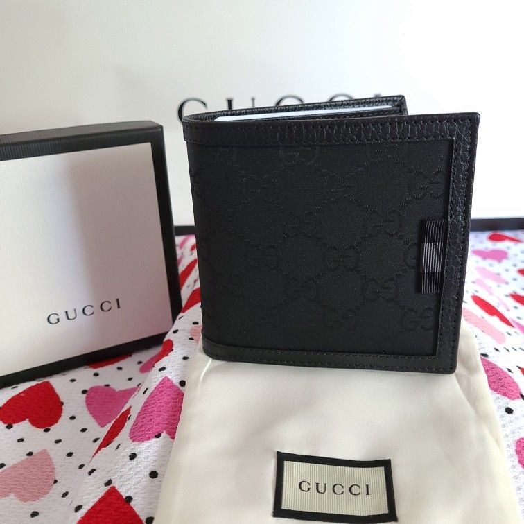 GUCCI Wallet 100%Authentic