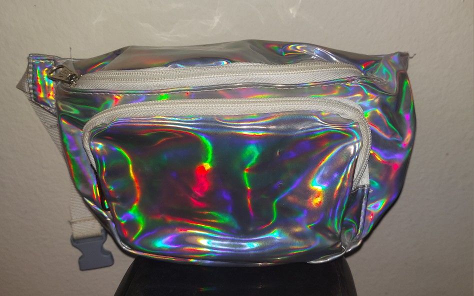 Dickies Holographic Fanny Pack, Silver