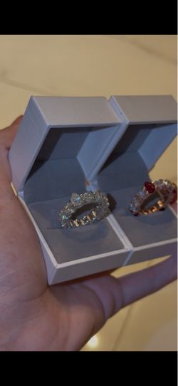 Rose gold ruby round and pear shape band
