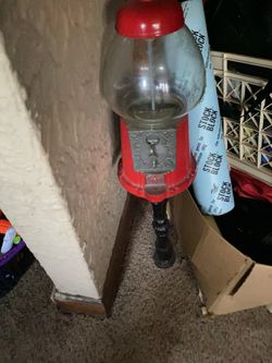 Gum ball machine
