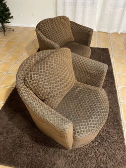 Swivel Chairs ( Club Style ) & 5x7 Carpet 