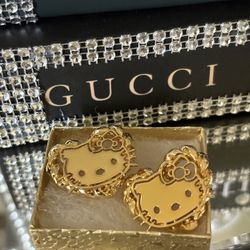 Hello Kitty Earrings 