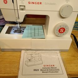 Singer Scholastic Sewing Machine 