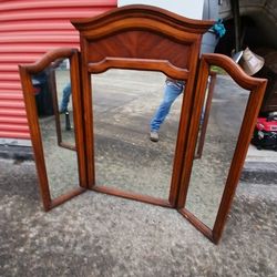 Trifold Mirror 