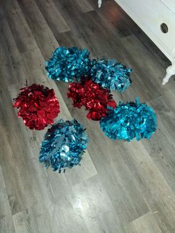 Cheerleader Pom Poms