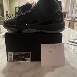 Air Jordan 11 Gamma Blue 2025 Sz 4Y DS