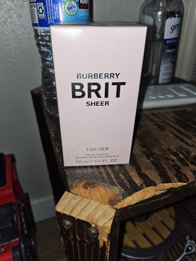 Burberry Brit Sheer Ladies 1.7 FL Oz