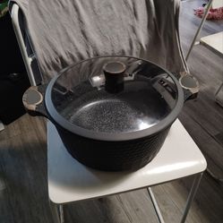 Deane & white casserole stock pot