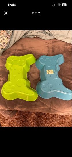 Controller party trays