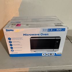 Brand New Microwave 