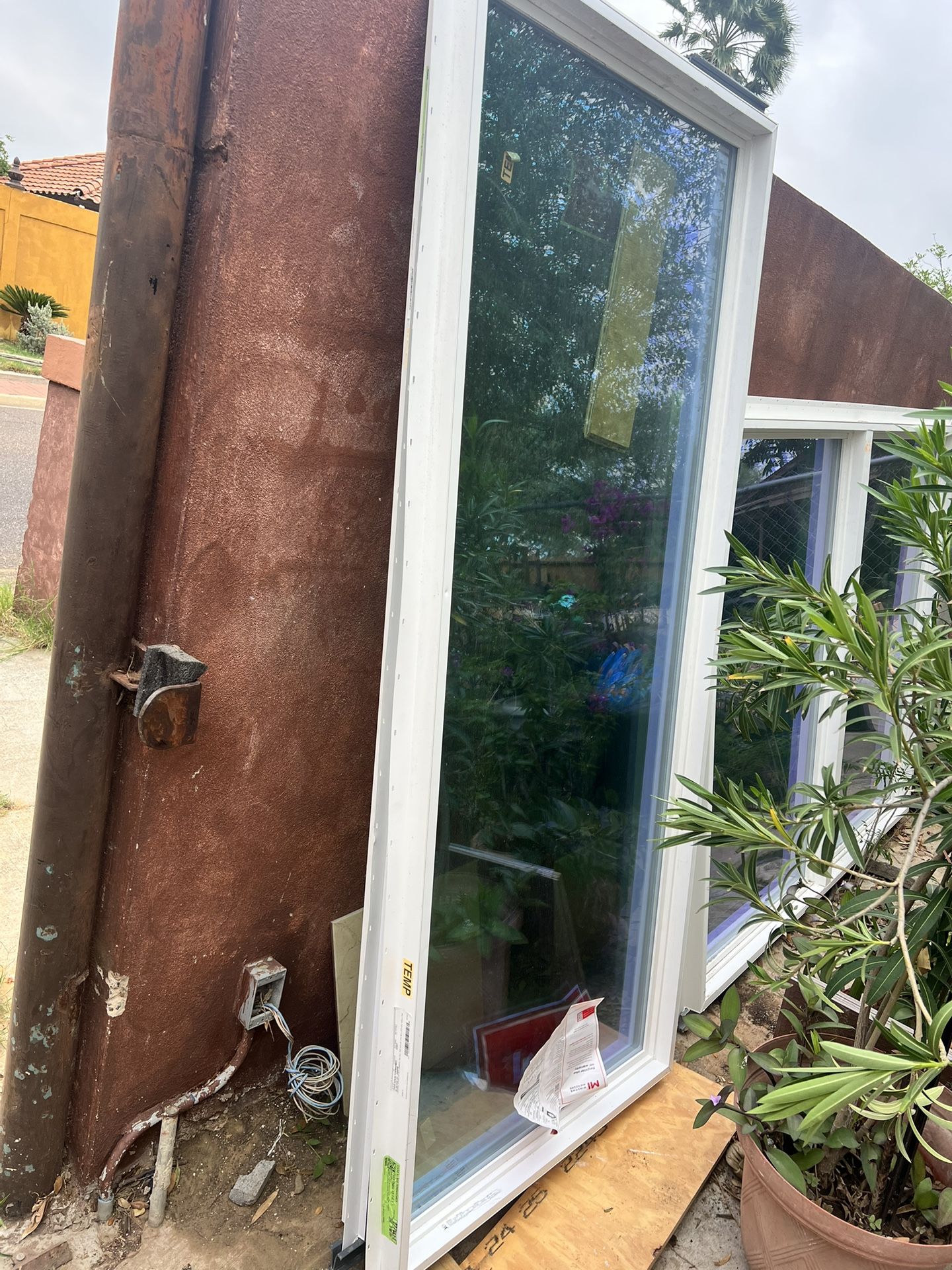 Diffrent Sizes Fix Windows And Single Windows That Open (contact info removed)