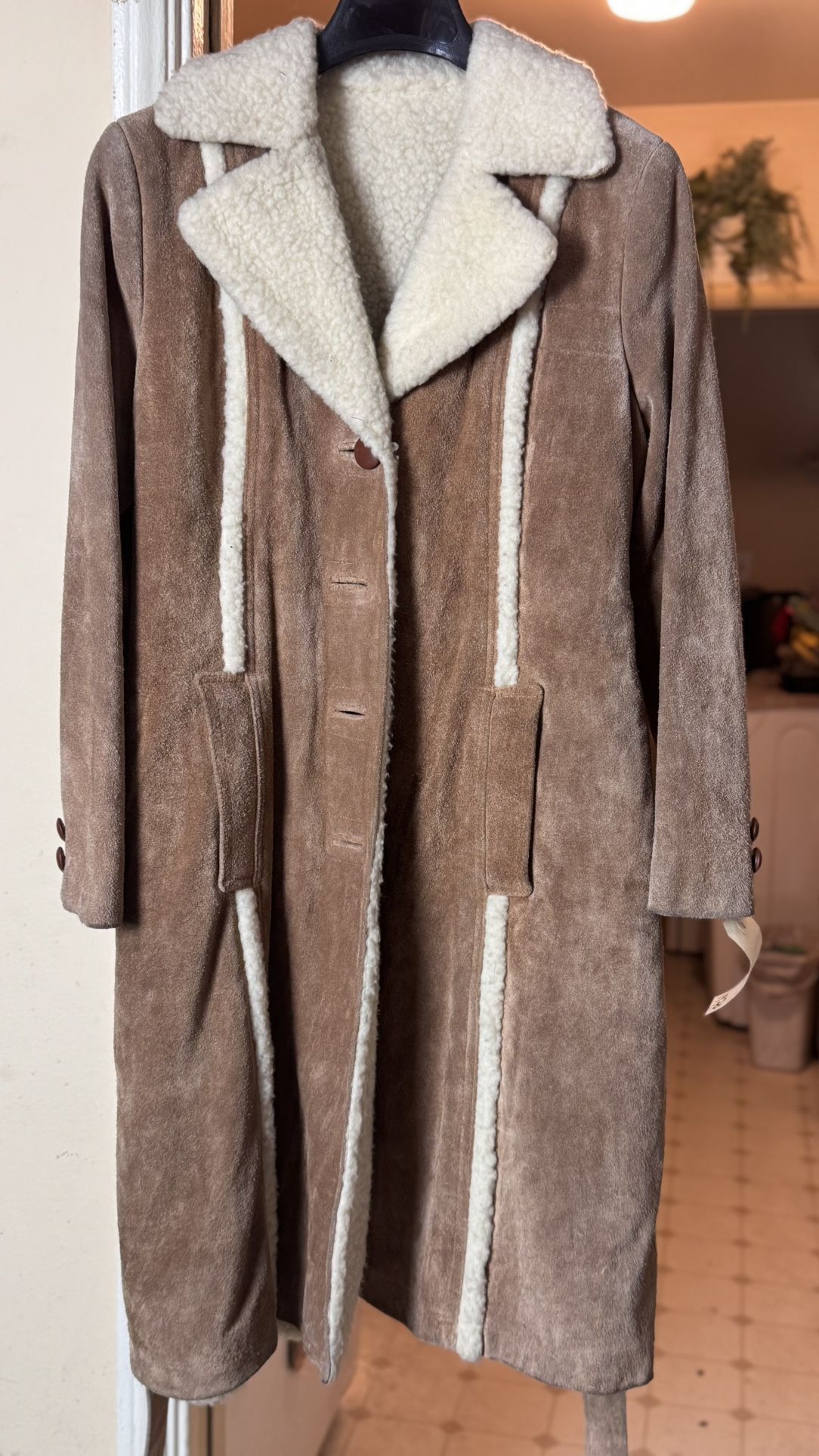 Suede  Coat with Fleece Lining and Notched Lapel 1970s