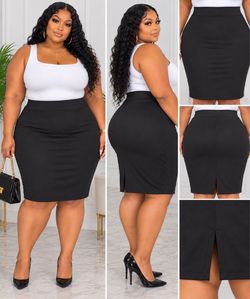 Black Plus Size Pencil Skirt with Front Slit