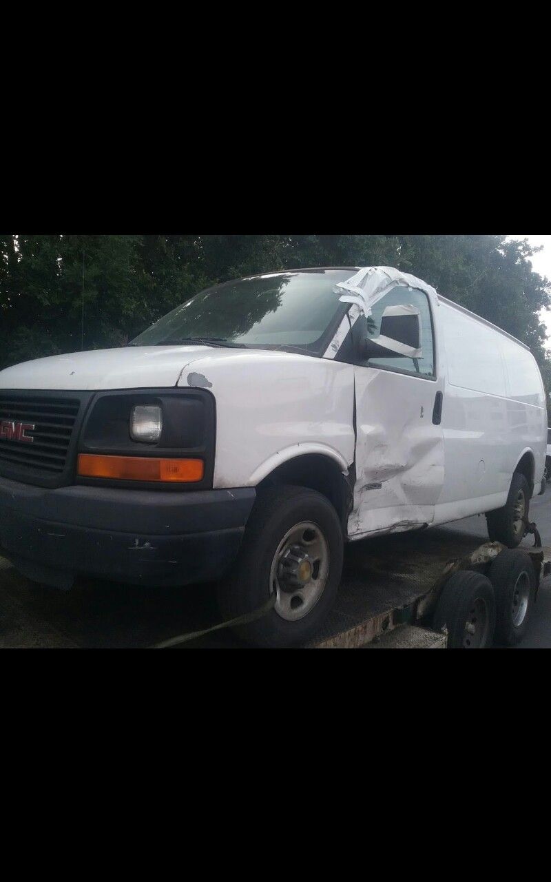 Parting out 2005 Cargo van GMC