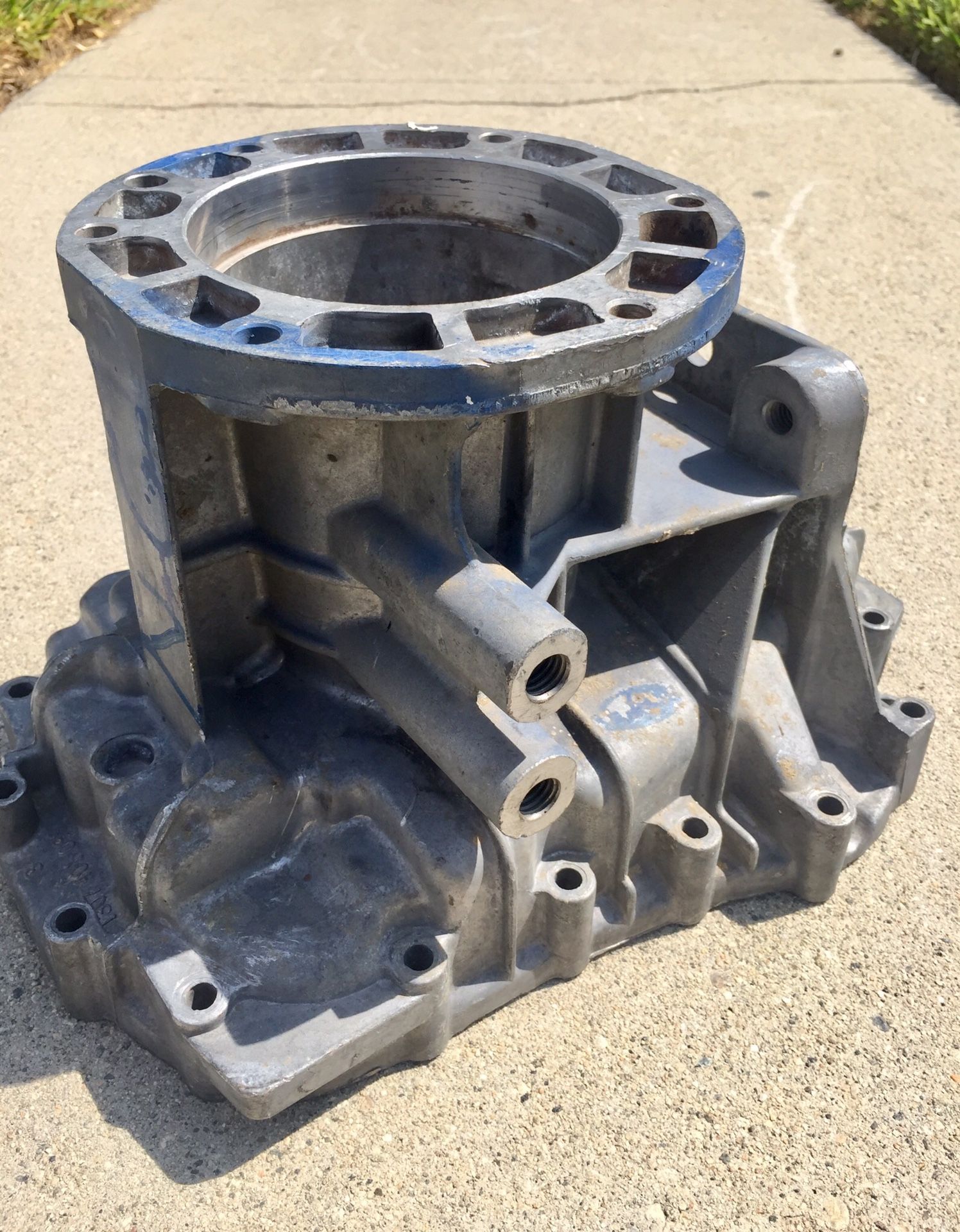 Ford S5-42 w/ 1307 Casting ZF 5 Speed adapter Housing 4wd & 2wd