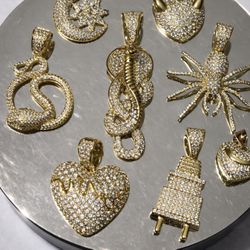 18k Gold Plated Pendant 