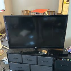 LG 41” Tv