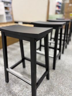 Black Backless Bar Stools – Set of 4