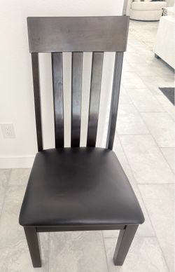 4 chairs Signature Design  Ashley Haddigan Dark Brown