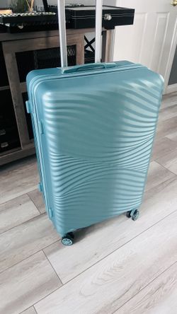 NEW 28” Large Checked Hardshell Luggage – Gorgeous Teal/Aqua – TSA Lock – $50 FIRM 📍 Pickup: S. Durango & 215, near IKEA Brand new 28-inch large ch