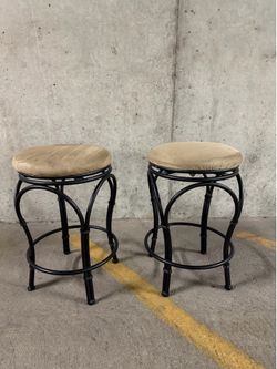 Bar stool with rotary seat