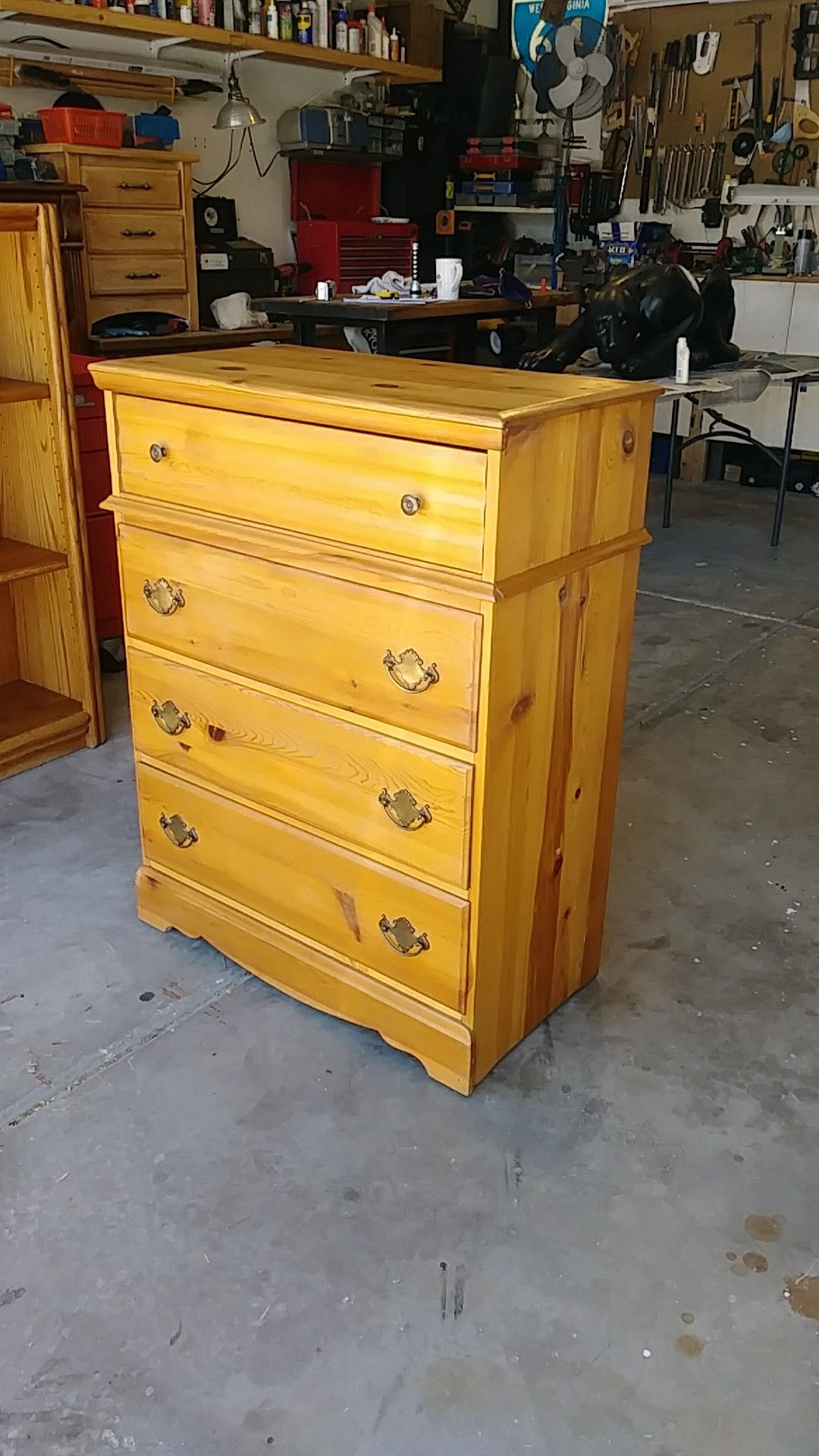 Solid Wood DRESSER. 4 Drawers for Sale in Las Vegas, NV OfferUp