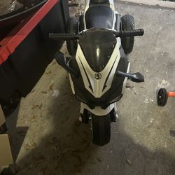 Toddler 12v motorcycle 