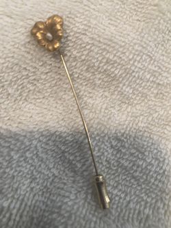 Broach 10K gold